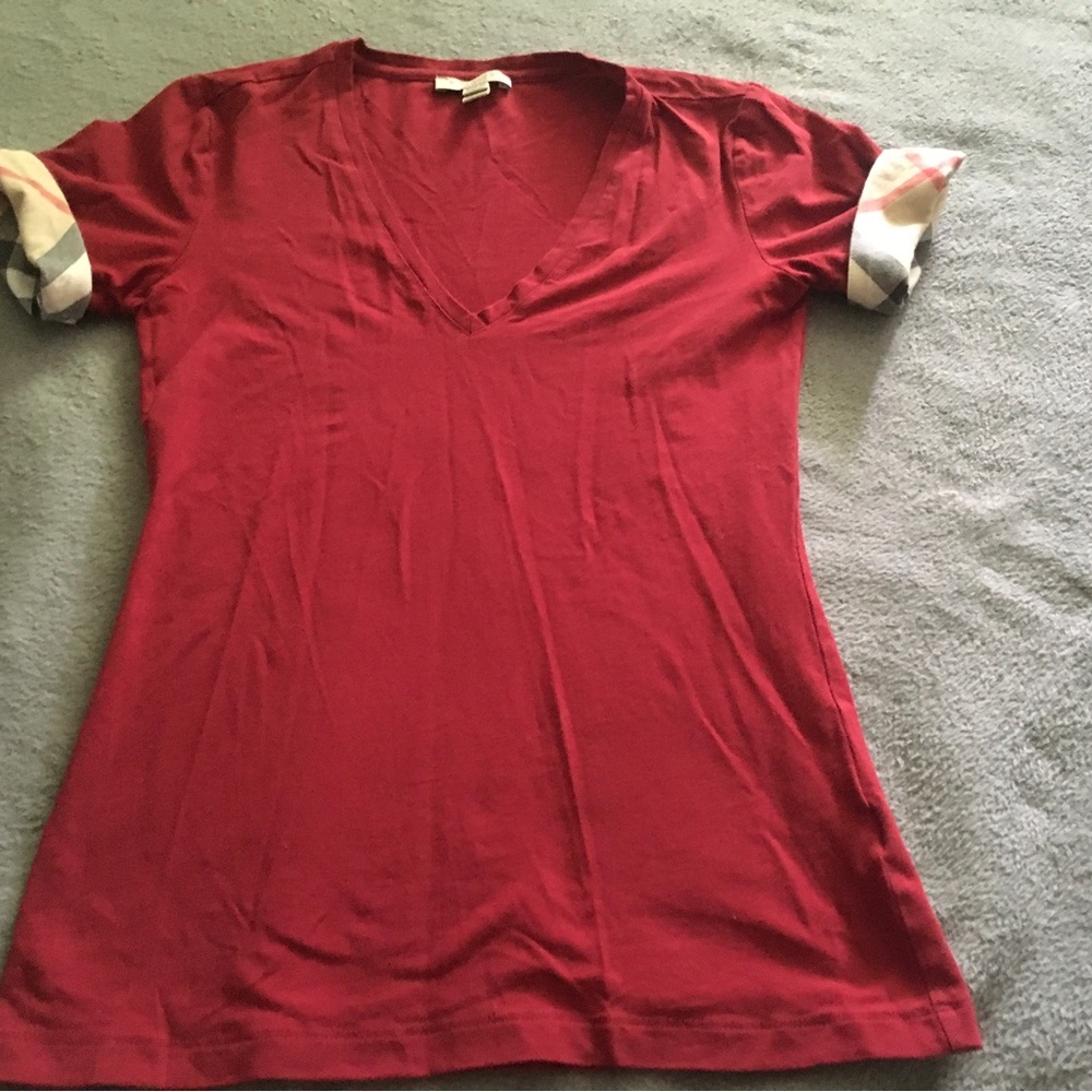 Burberry Red V‑Neck Short Sleeve Tee with Signature Check Cuffs